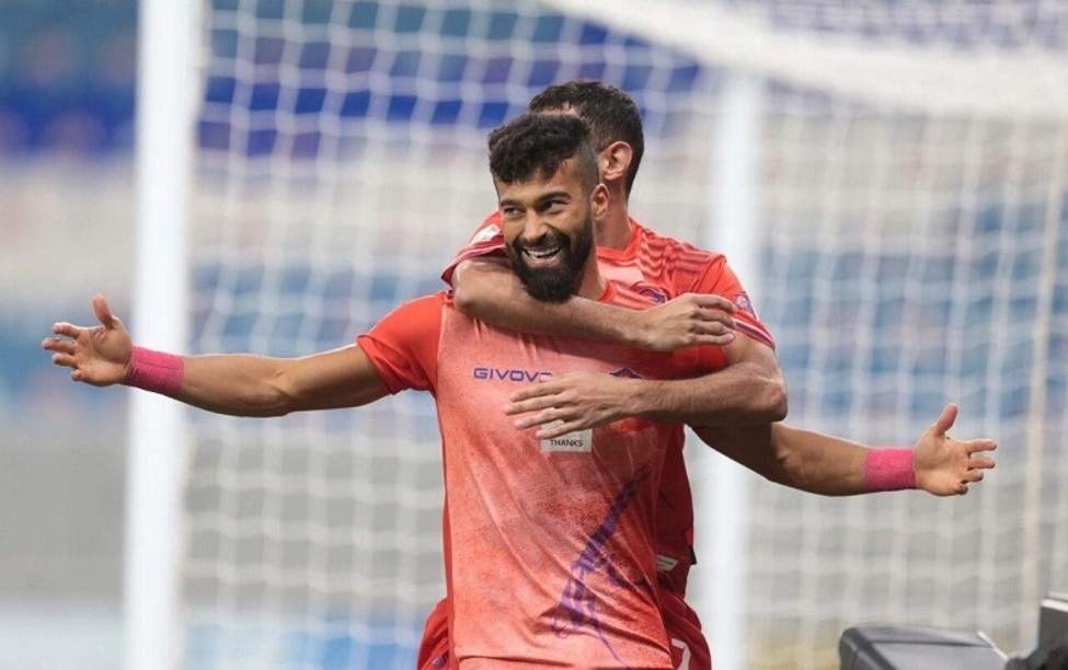 توافق بین رضاییان و پرسپولیس؟ توافق بین رضاییان و پرسپولیس؟