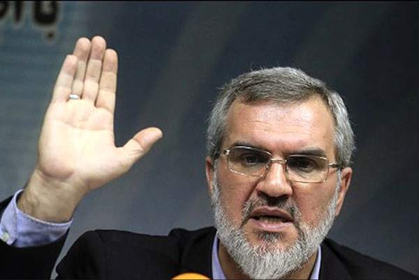 حمایت مدیر اسبق پرسپولیس از علی کریمی