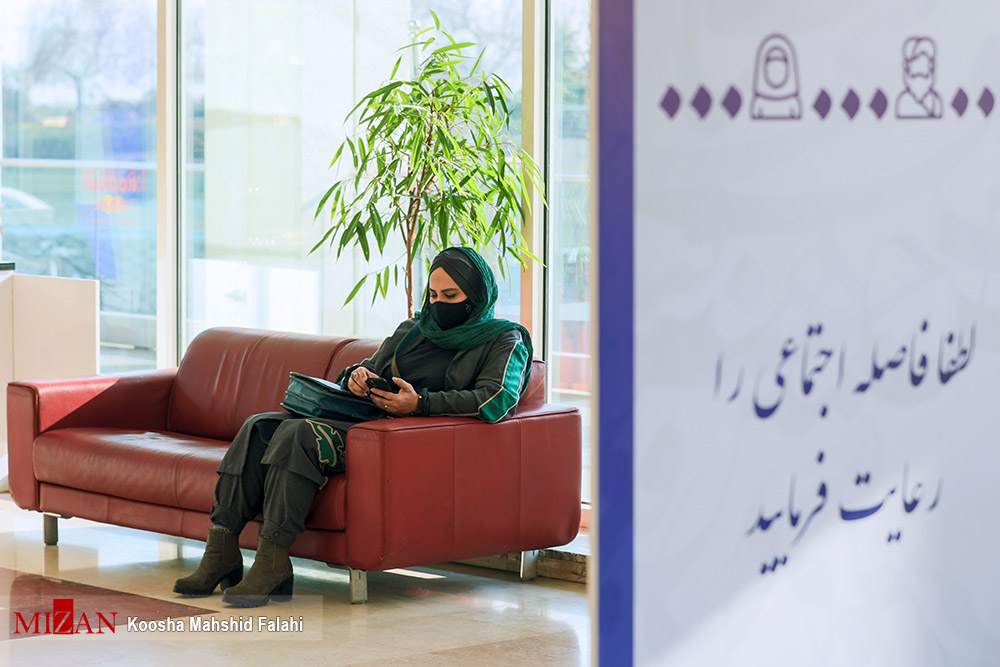 «نرگس آبیار» سالن اکران «ابلق» را ترک کرد