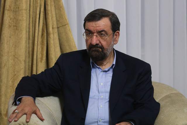 محسن رضایی، شاهین نجفی گوش میدهد؟ محسن رضایی، شاهین نجفی گوش میدهد؟
