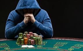 حذف ۵۰۰ هزار کارت بانکی فعال در زمینه پولشویی و قمار