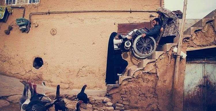 مسئولان‌ کشور این عکس را ببینید و به خود بیایید!