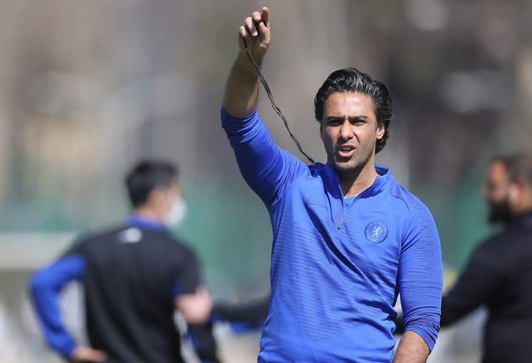 ماجرای دلار‌های فرهاد مجیدی و دلخوری آقای مدیر