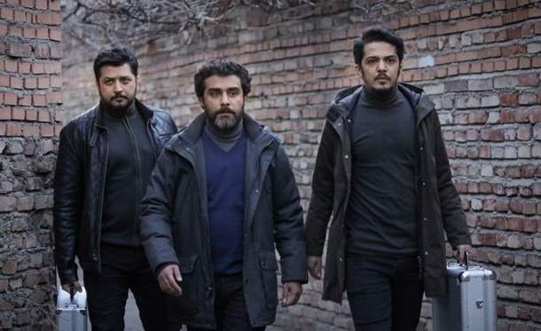 ویدئو| گاف شبکه ۳ در سانسور گاندو! ویدئو| گاف شبکه ۳ در سانسور گاندو!