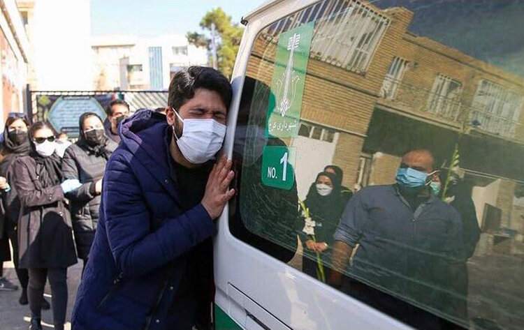 دو تصویر زشت از بیمارستان فجر/ لطفا فاصله بگیرید!