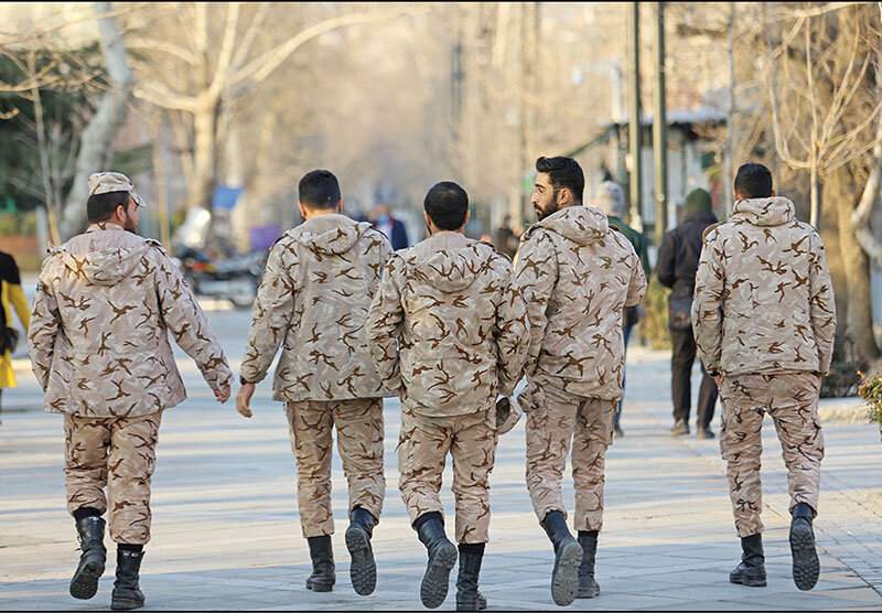 آقایان این امتیازات شگفت‌انگیز خرید سربازی را از کجا آورده‌اند؟