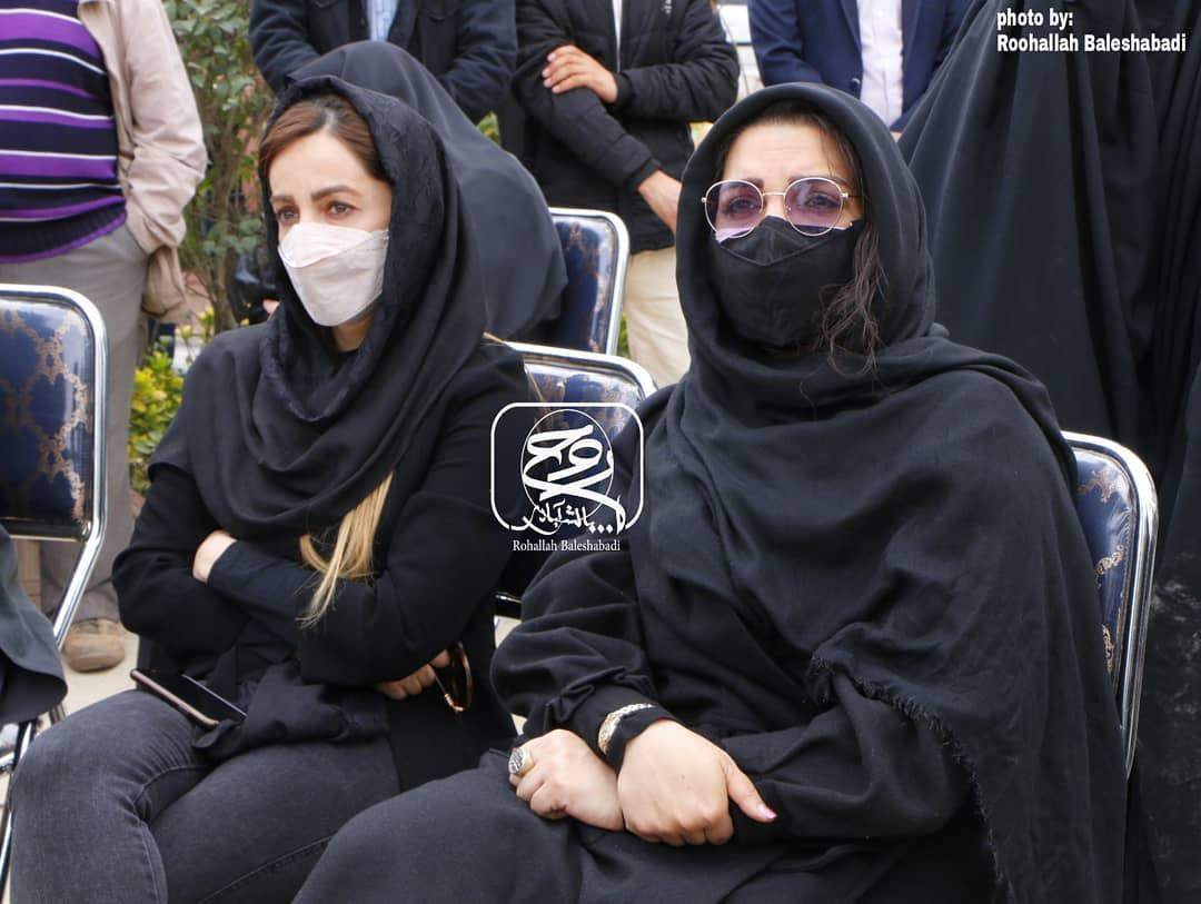 شقایق دهقان و الهام پاوه نژاد در مراسم یادبود آزاده نامداری