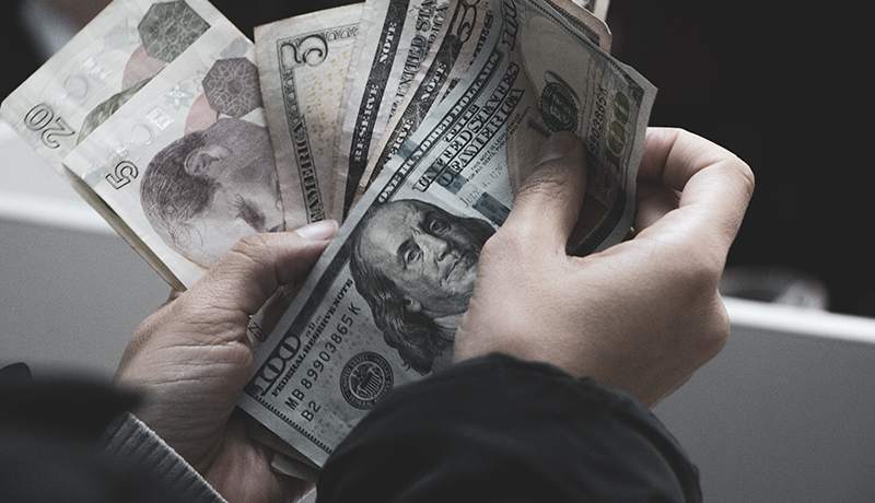 بازار ارز در انتظار شوک ۳۰ شهریور/ دلار در میانه هفته می‌ریزد؟