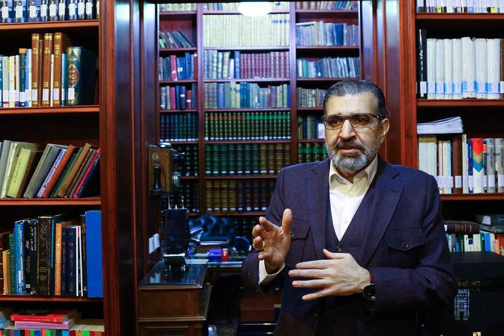 حرف‎های‌ وزیر بهداشت را به کامپیوتر بدهیم، منفجر می‌شود!