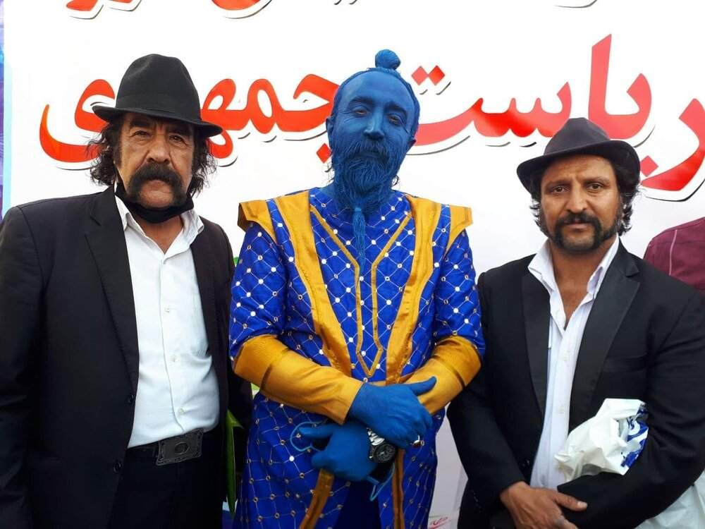 ببینید: غول چراغ جادو هم داوطلب شرکت در انتخابات شد! ببینید: غول چراغ جادو هم داوطلب شرکت در انتخابات شد!