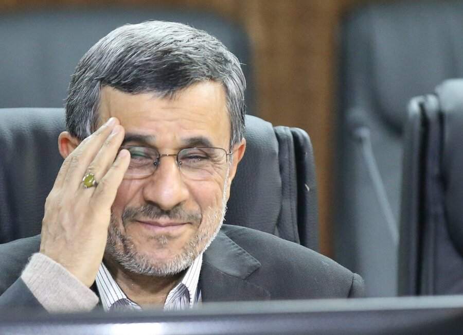 احمدینژاد: مسئولین کشور خودشان واکسن زدهاند! احمدینژاد: مسئولین کشور خودشان واکسن زدهاند!