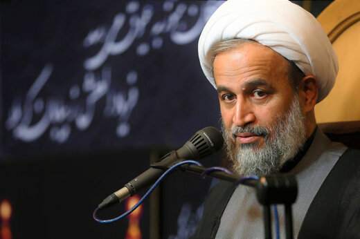 پناهیان: احمدینژاد و روحانی میگفتند از جنگ ضدداعش حمایت نمیکنیم پناهیان: احمدینژاد و روحانی میگفتند از جنگ ضدداعش حمایت نمیکنیم