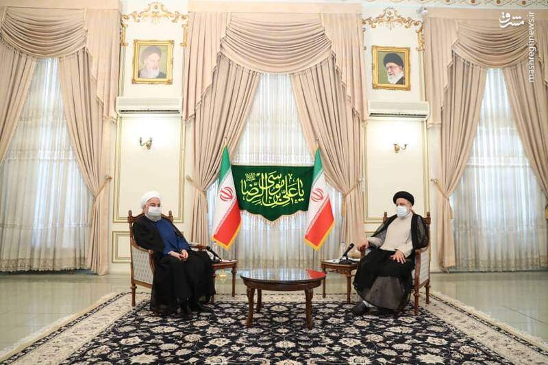 تصاویر دیدار روحانی با رئیسی، پس از اعلام نتایج انتخابات
