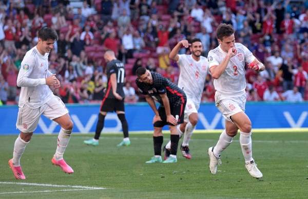 ویدئو| طولانی‌ترین گل به خودی تاریخ مسابقات یورو در بازی اسپانیا کرواسی به ثبت رسید