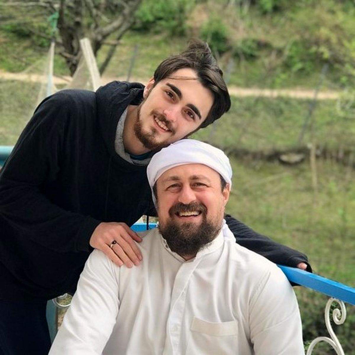 جناب سیدحسن آقا! اسم خودتان را هم در زیارتنامه امام(ره) بیاورید!