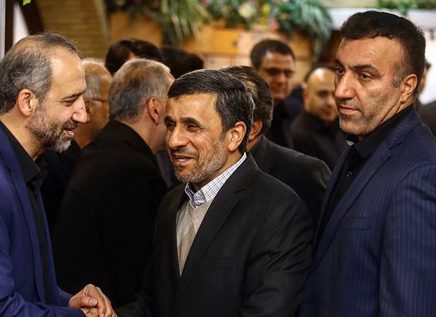 مصلحی جواب احمدی‌نژاد را داد: اصلا عددی نیست!