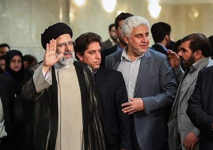 فرهاد رهبر، مهره اقتصادی دولت جدید است؟