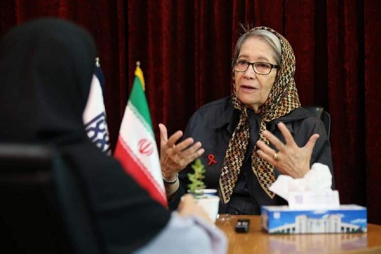 مینو محرز: امروز واکسن در سطح جهان کم است