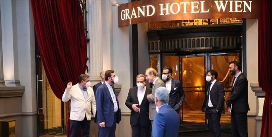 شروع مجدد مذاکرات وین با حضور نمایندگان بانک و بیمه و نفت ایران شروع مجدد مذاکرات وین با حضور نمایندگان بانک و بیمه و نفت ایران
