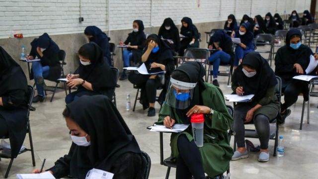 کلید اولیه سوالات کنکور ۱۴۰۰ منتشر شد کلید اولیه سوالات کنکور ۱۴۰۰ منتشر شد
