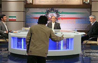 شیرین نجفی همکار روح‌الله زم به مرخصی رفت!