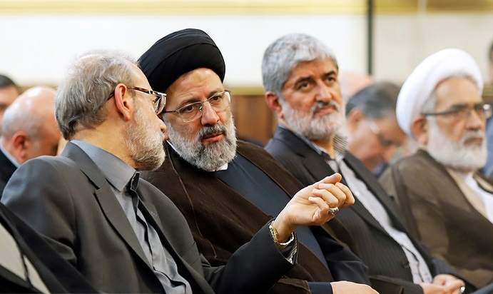چالش جدی رئیسی در ۱۰۰ روز اول ریاست جمهوریاش چالش جدی رئیسی در ۱۰۰ روز اول ریاست جمهوریاش