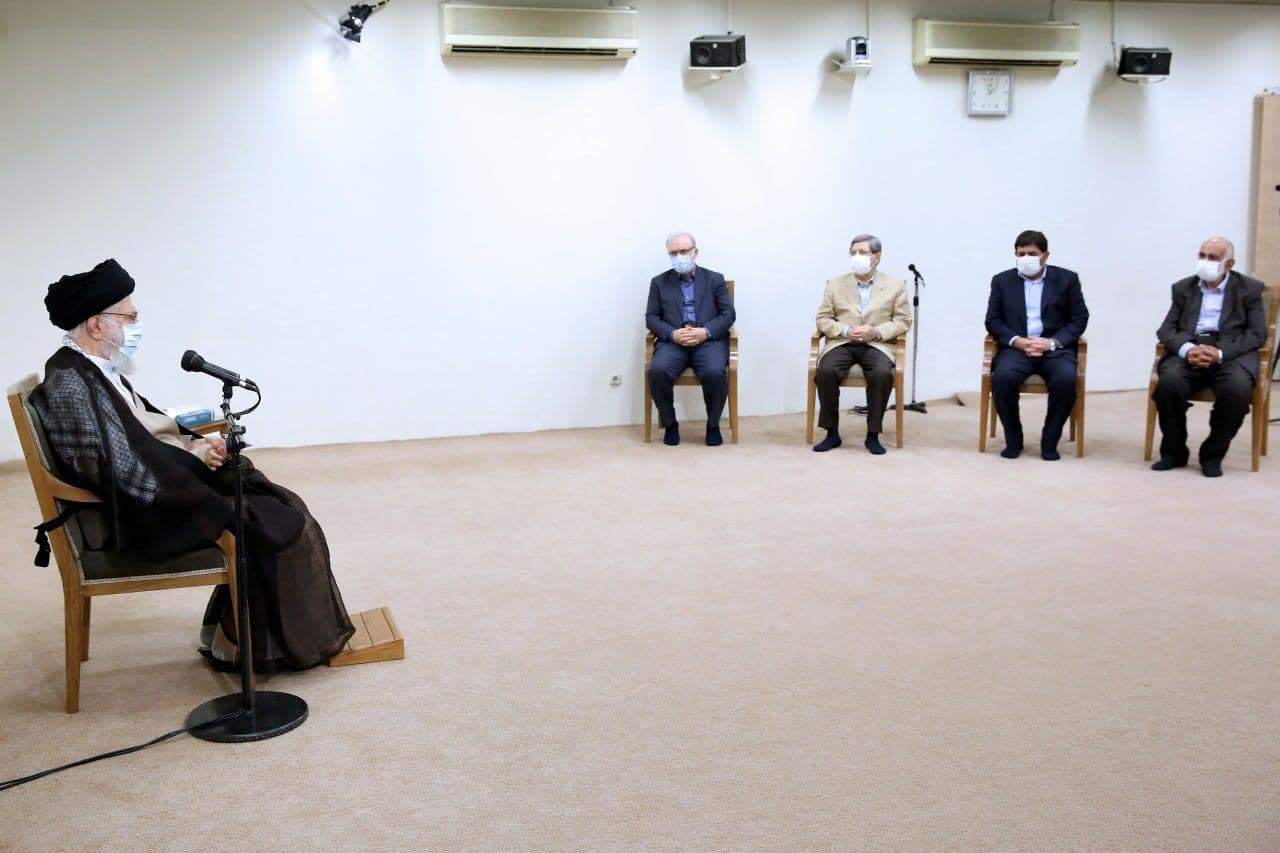 رهبر انقلاب: مسئولان و دولت بعدی حل مشکلات خوزستان را به صورت جدی دنبال کنند
