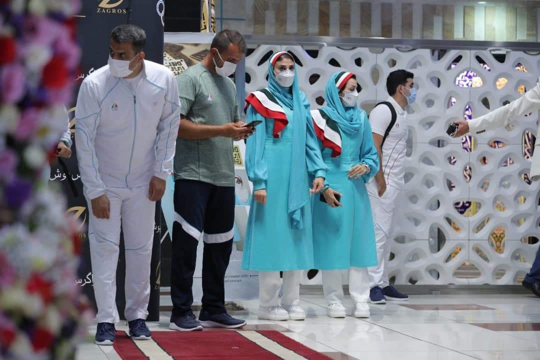 رونمایی زیرکانه از لباس رسمی کاروان ایران در المپیک؛ بدسلیقه و بدترکیب مثل همیشه! +تصاویر