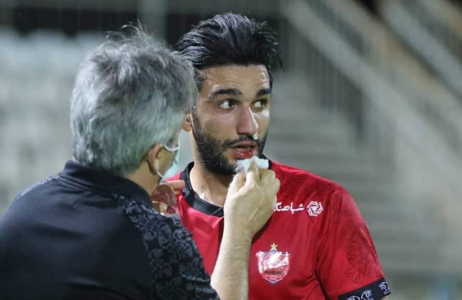 سوتی هافبک پرسپولیس سوژه شد؛ بعد از ضربه «ضریب هوشیم» اومد پایین!