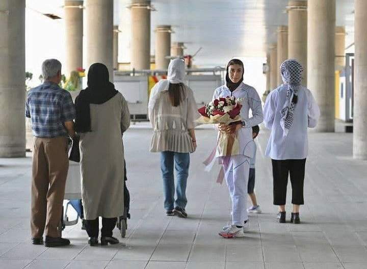 ادعای محسن کیایی تکذیب شد؛ استقبال از کیانی غریبانه نبود! +عکس