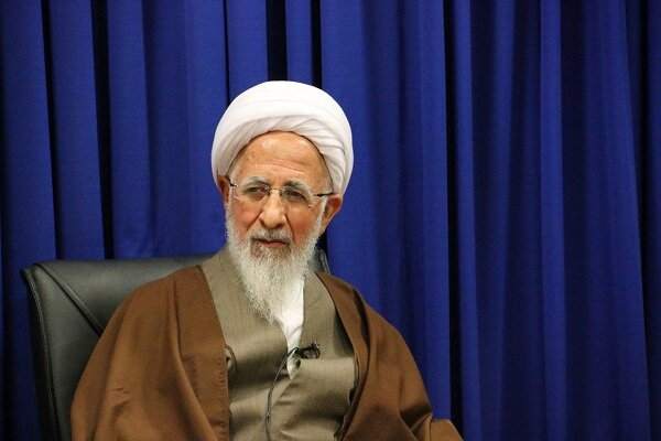 ویدئویی دیگر از آيتالله جوادیآملی در ستایش زن! ویدئویی دیگر از آيتالله جوادیآملی در ستایش زن!