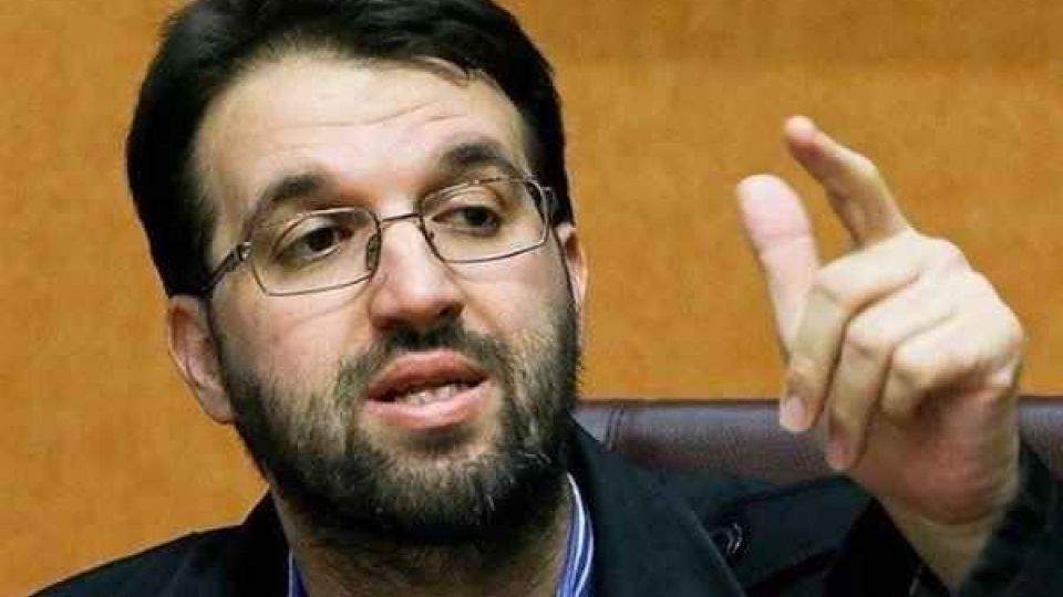 سه فساد در انتخاب زاکانی به عنوان شهردار تهران! سه فساد در انتخاب زاکانی به عنوان شهردار تهران!