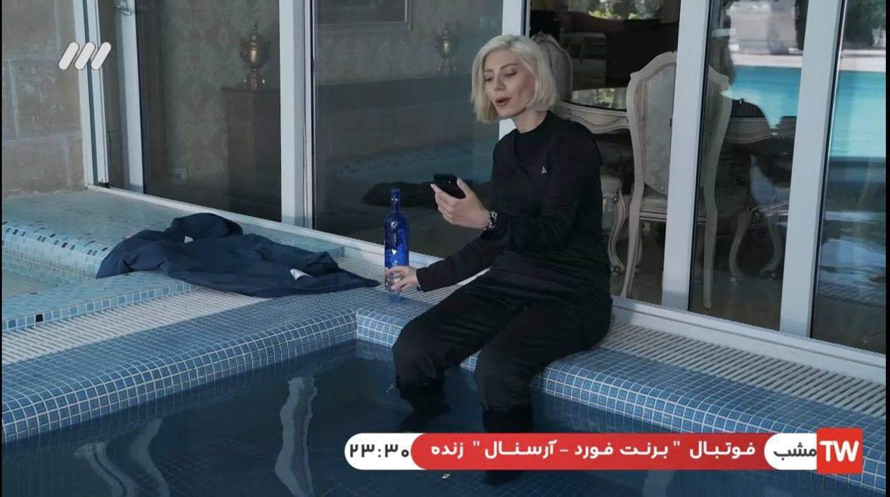 عکسی از سریال گاندو که سوژه خنده مردم شد! عکسی از سریال گاندو که سوژه خنده مردم شد!