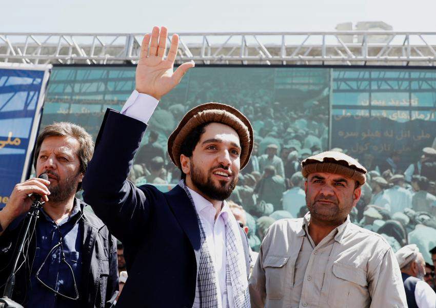 تماس تلفنی دو عضو کنگره آمریکا با احمد مسعود تماس تلفنی دو عضو کنگره آمریکا با احمد مسعود