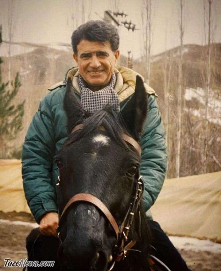 عکس دیدهنشده از استاد شجریان سوار بر اسب عکس دیدهنشده از استاد شجریان سوار بر اسب