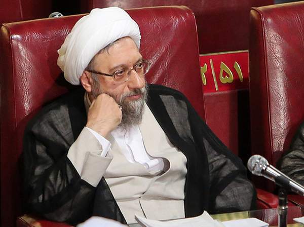 رئیس مجمع تشخیص در جمع دانشجویان شریف: اعتراضات باید شنیده شود!