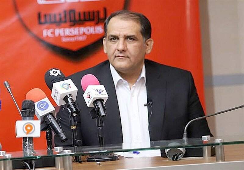 عقبنشینی با فشار هواداران: به خاطر شرايط حساس پرسپوليس فعلاً حرف نمیزنم! عقبنشینی با فشار هواداران: به خاطر شرايط حساس پرسپوليس فعلاً حرف نمیزنم!