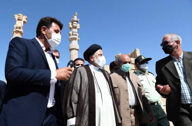 آقای رئیسی! چه خوشتان بیاید چه بد؛ شما اول ایرانی هستید، بعد مسلمان آقای رئیسی! چه خوشتان بیاید چه بد؛ شما اول ایرانی هستید، بعد مسلمان