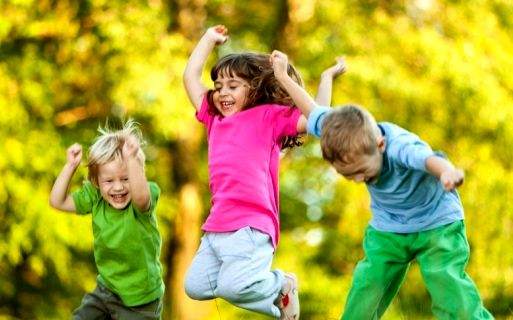 چرا بازی کردن برای کودکان مهم است؟