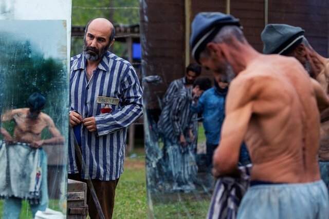 جنگ جهانی هومن سیدی با بازی محسن تنابنده جنگ جهانی هومن سیدی با بازی محسن تنابنده