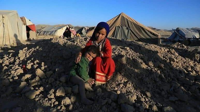 «دخترفروشی» برای نجات از گرسنگی؛ گزارشی تکاندهنده از فقر فراگیر در افغانستان «دخترفروشی» برای نجات از گرسنگی؛ گزارشی تکاندهنده از فقر فراگیر در افغانستان