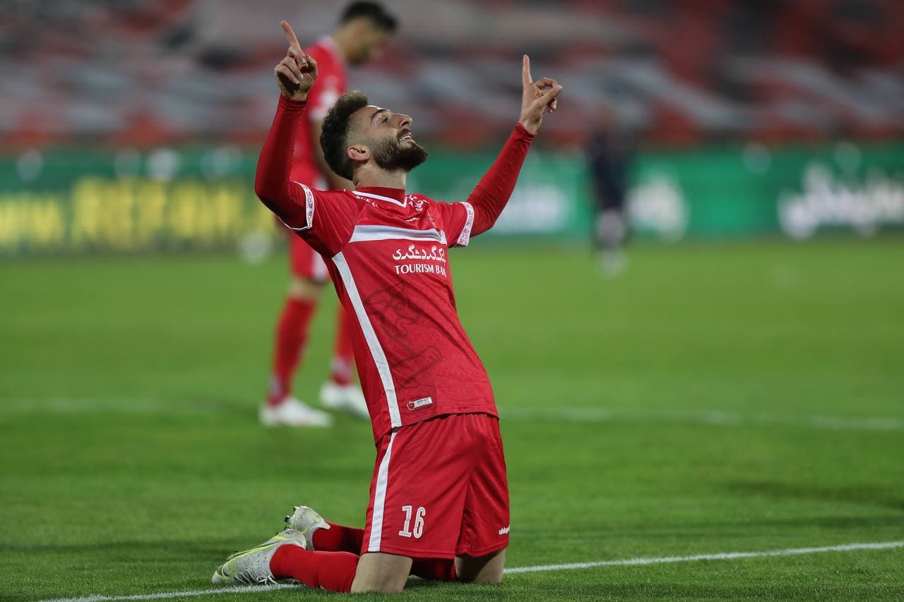 مهدی عبدی زیر سایه مهاجمان خارجی پرسپولیس! مهدی عبدی زیر سایه مهاجمان خارجی پرسپولیس!