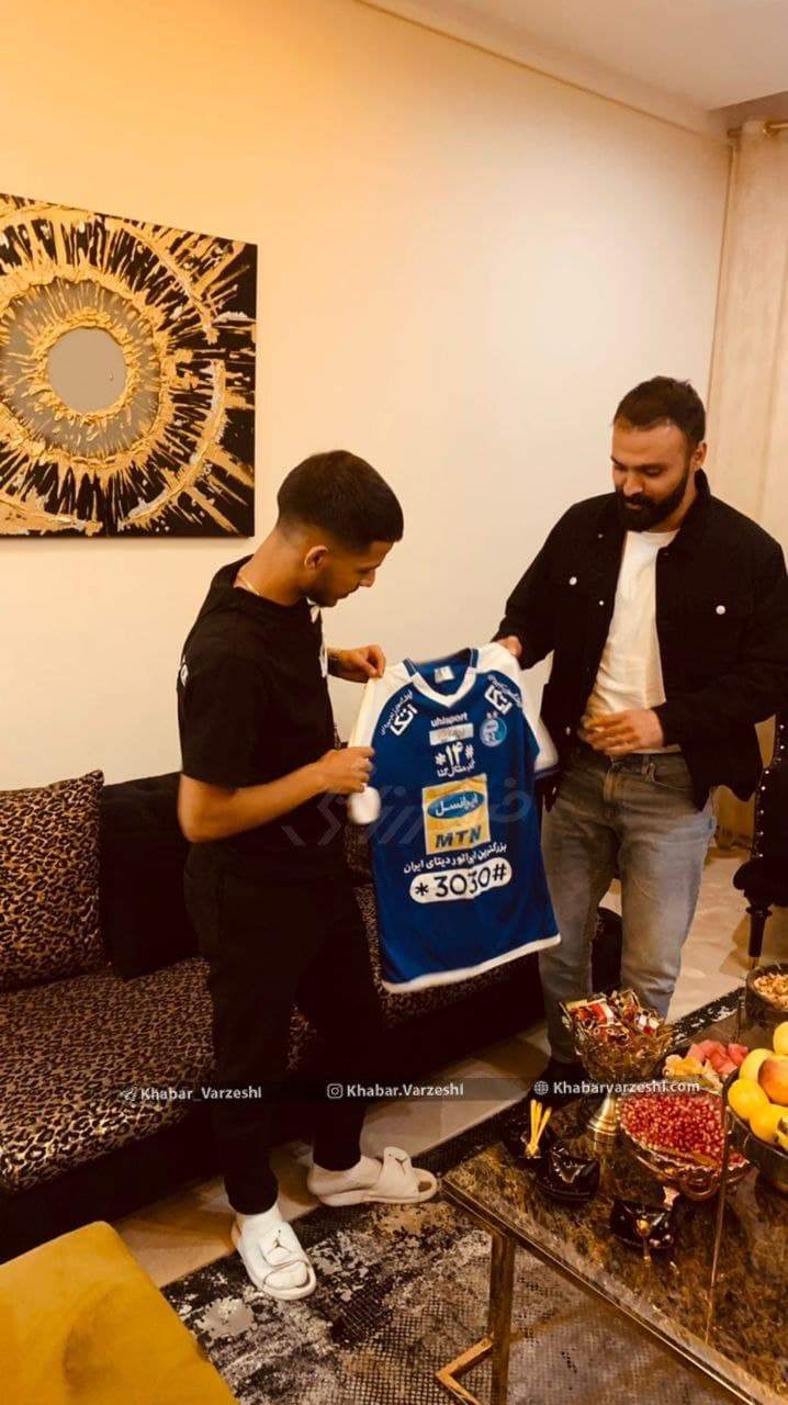 هدیه ویژه قایدی برای بازیگر مطرح سینما را ببینید!