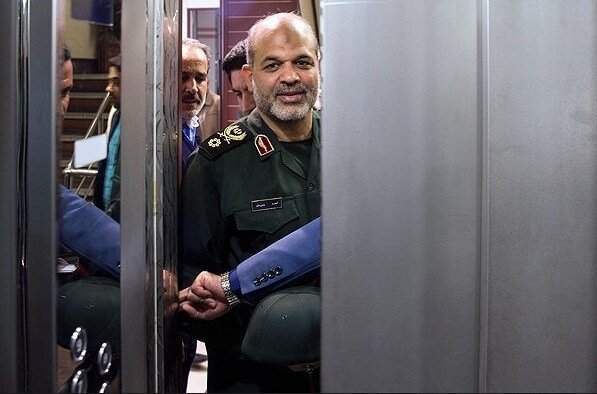 آقای وزیر کشور! از کجا متوجه شدید مردم استاندار نظامی می‌خواهند؟