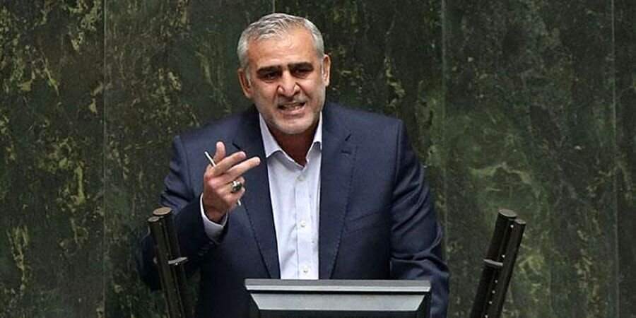 چطور آقازاده خانمی که روی دیوار سفارت پرید در آمریکا زندگی می‌کند؟!