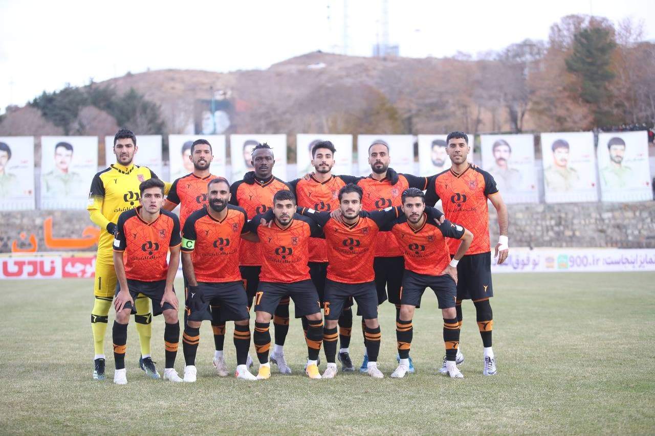 مرگ تلخ یک فوتبالیست ایرانی در سانحه رانندگی مرگ تلخ یک فوتبالیست ایرانی در سانحه رانندگی