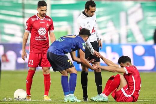 مدافع پرسپولیس پای بازیکن استقلال را زد؛ قطعا پنالتی بود! مدافع پرسپولیس پای بازیکن استقلال را زد؛ قطعا پنالتی بود!