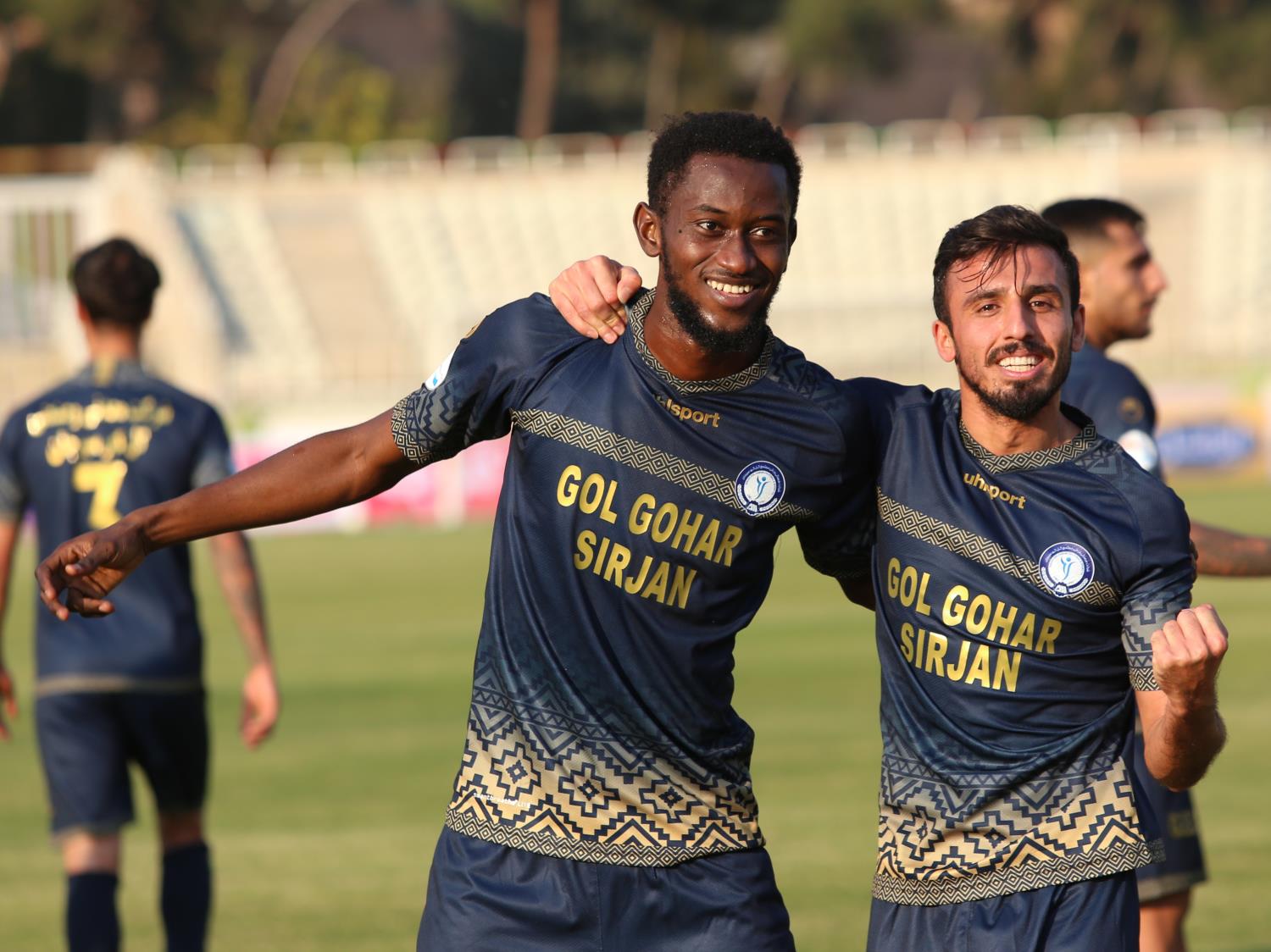 نامه پرسپولیس و ۴ باشگاه لیگ برتری علیه استقلال: این بدعت ناصواب است! نامه پرسپولیس و ۴ باشگاه لیگ برتری علیه استقلال: این بدعت ناصواب است!