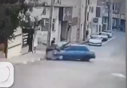 ویدئو| تصادف وحشتناک پراید با موتور/ نجات معجزهآسای موتورسوار! ویدئو| تصادف وحشتناک پراید با موتور/ نجات معجزهآسای موتورسوار!
