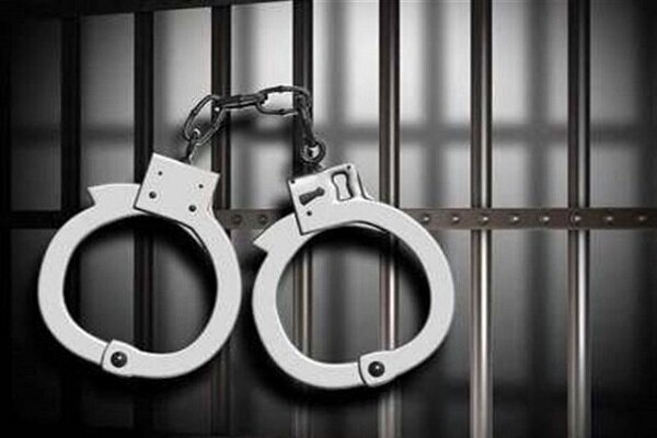 دختر ۷ساله به جرم قاچاق دستگیر شد! دختر ۷ساله به جرم قاچاق دستگیر شد!